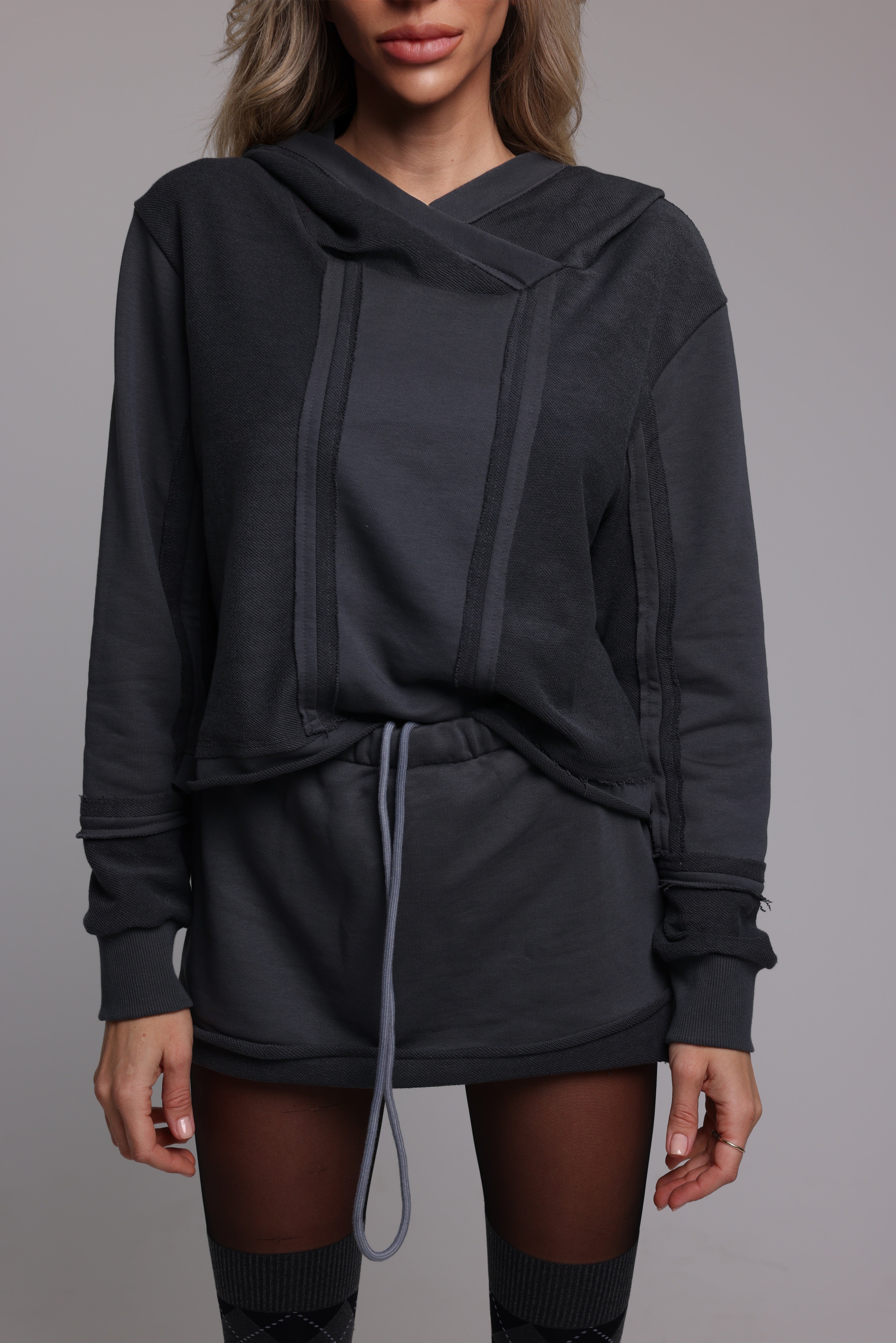 DARK HALO Smoky Grey