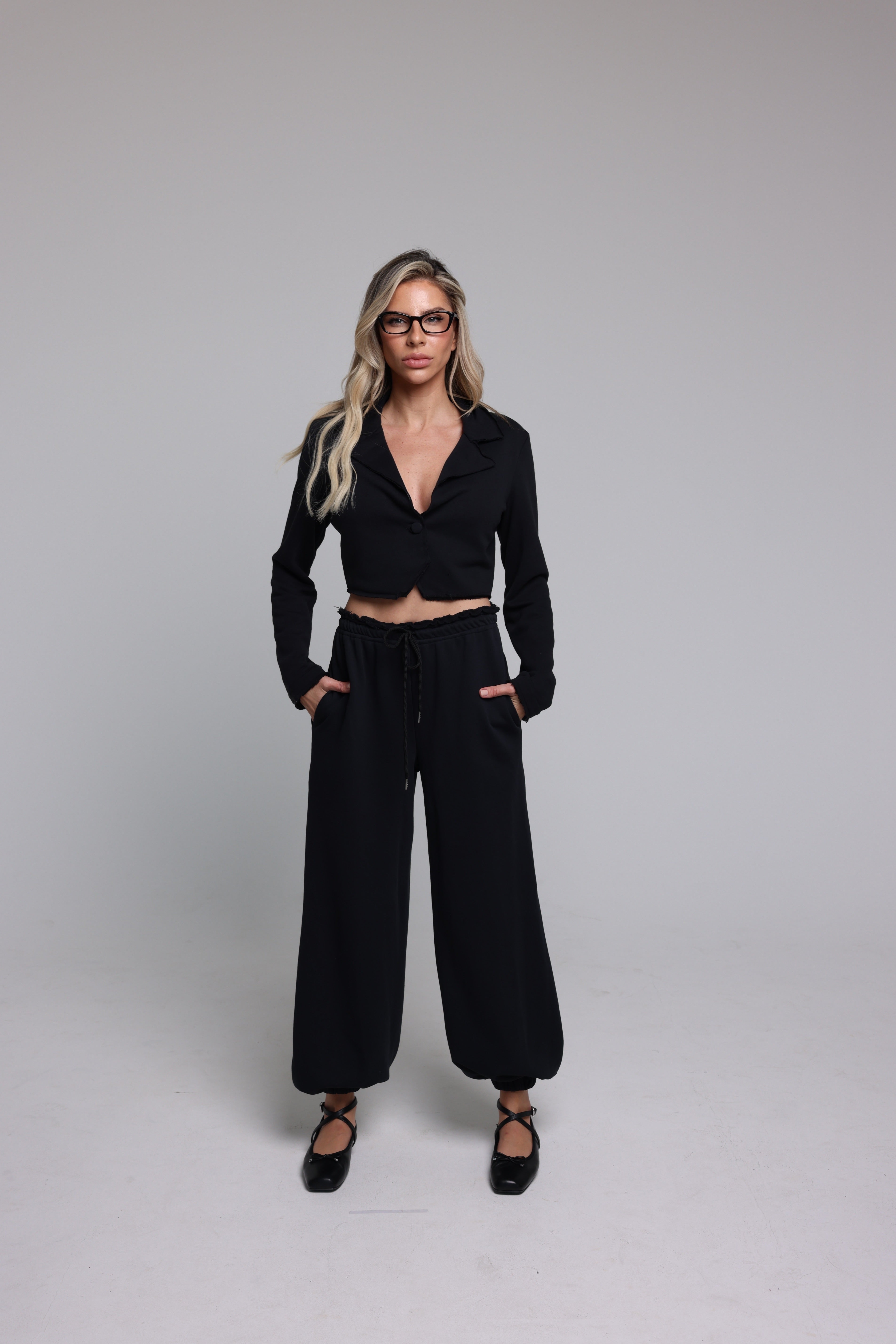 AURA SHELL Noir Black